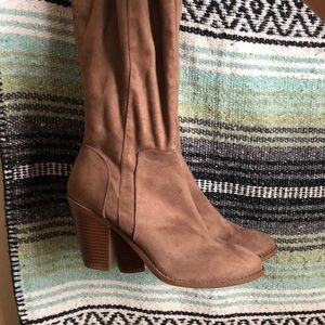 Qupid knee high suede boots